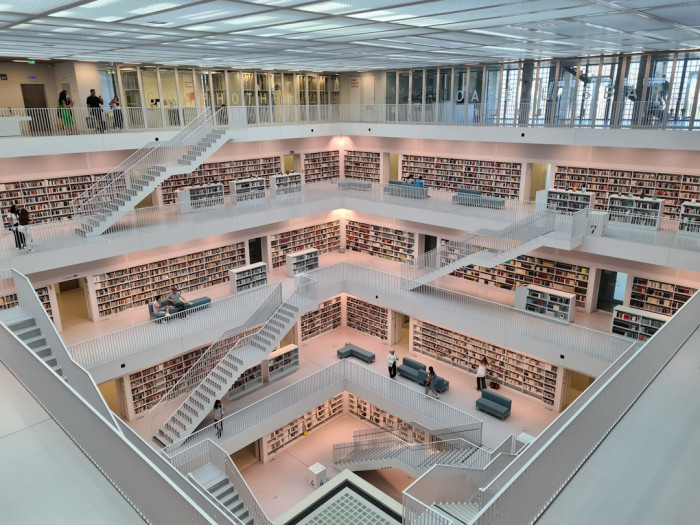 Okul Çantası İngilizcede Ne Demek?